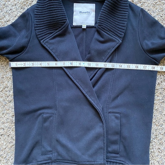 Roots Jacket - Picture 12 of 12